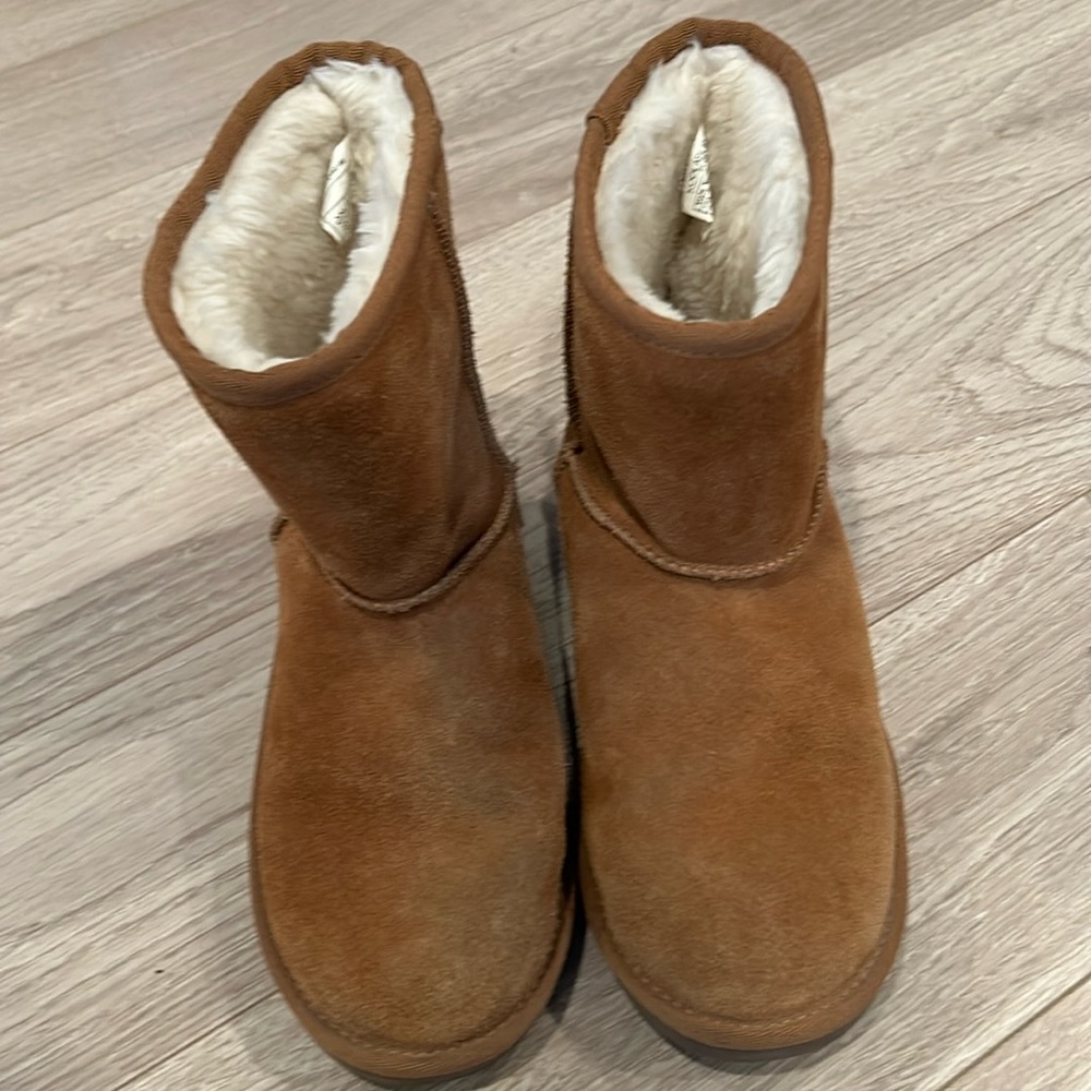 Koolaburra by Uggs